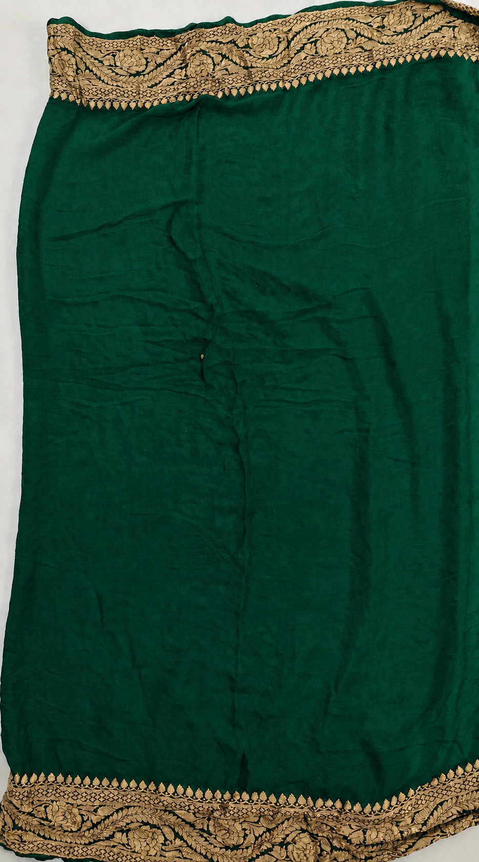 Classic Red contrast with Deep Green- Pure Khaddi Chiffon Georgette Silk Banarasi Saree