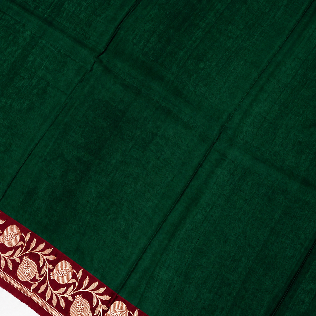 Deep Green contrast with Red  - Pure Raw Mango Banarasi Saree